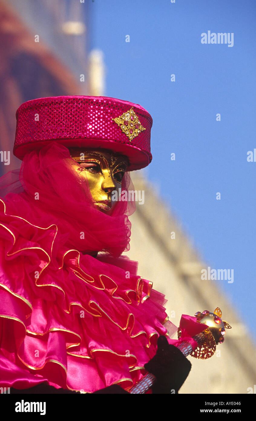 Woman in carnival costume mask hi-res stock photography and images - Alamy