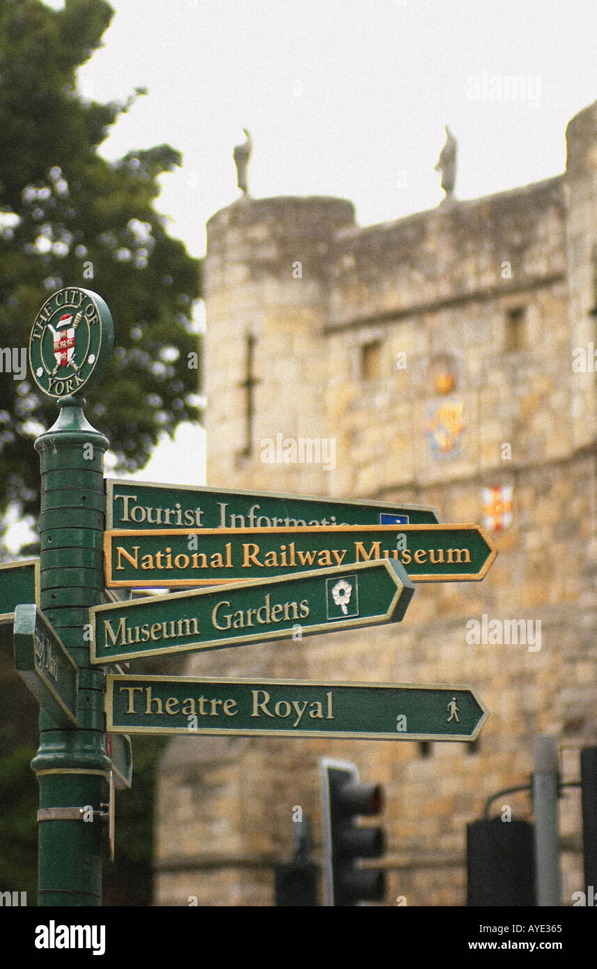 City of York sign to toursit attractions Stock Photo