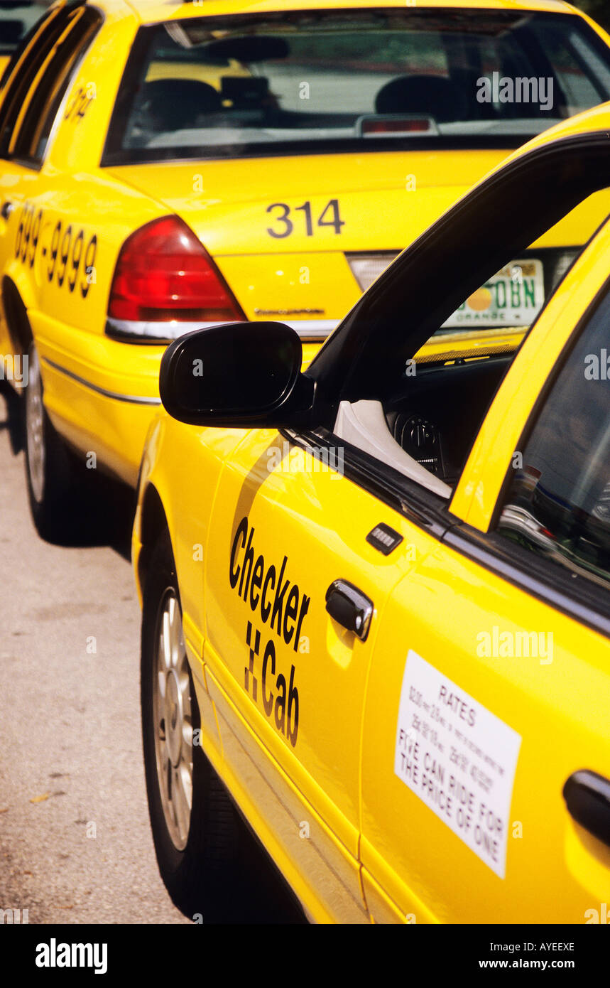 Yellow taxi cabs in Orlando Stock Photo