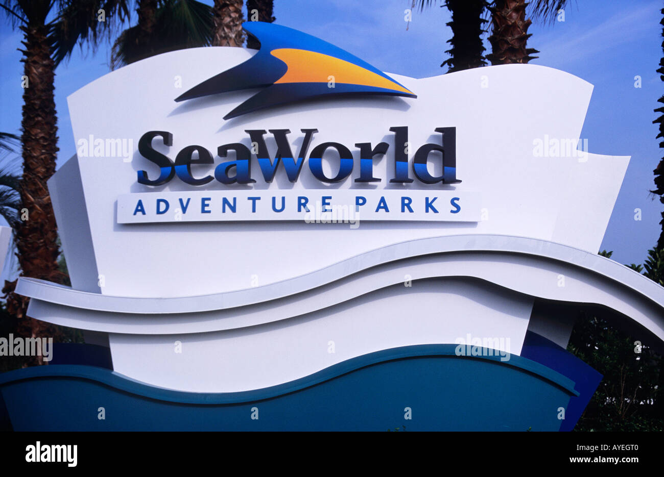 The sign at the entrance to Sea World Orlando Stock Photo Alamy