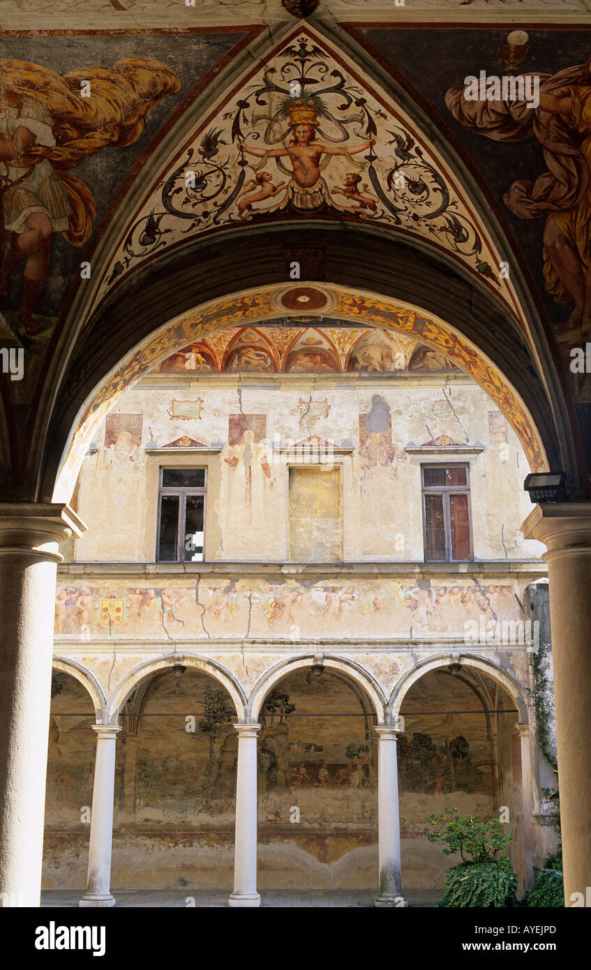Frescoed arcades and decorative details Villa Cicogna Mozzoni Bisuschio near Varese It is a classical example of a rural Renaissance villa surrounded by an Italian garden The garden was the decision of Ascanio Mozzoni d 1593 This work was continued by Carlo Cicogna Mozzoni 1618 1690 Stock Photo