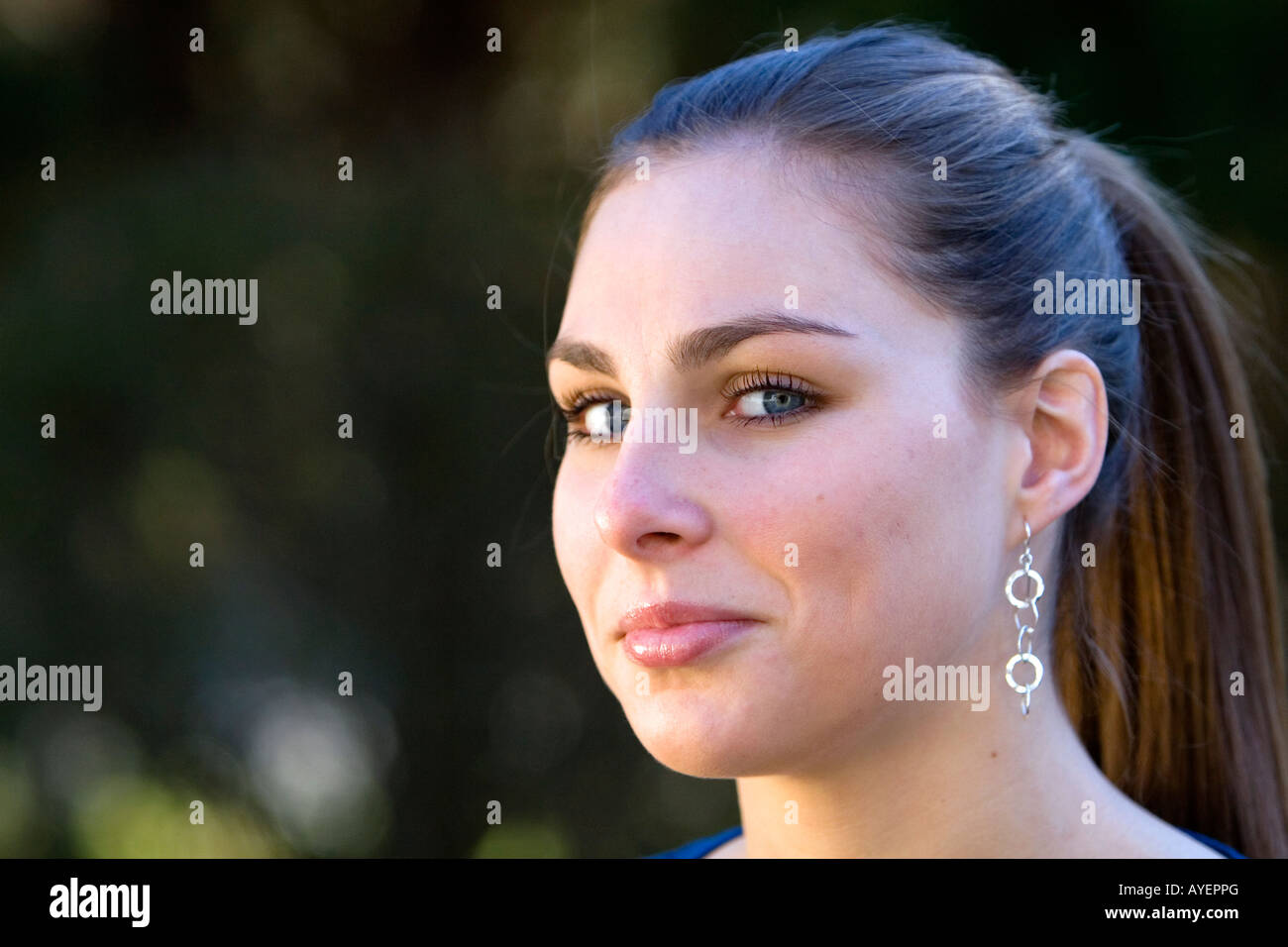 Portrait of a young woman Stock Photo - Alamy