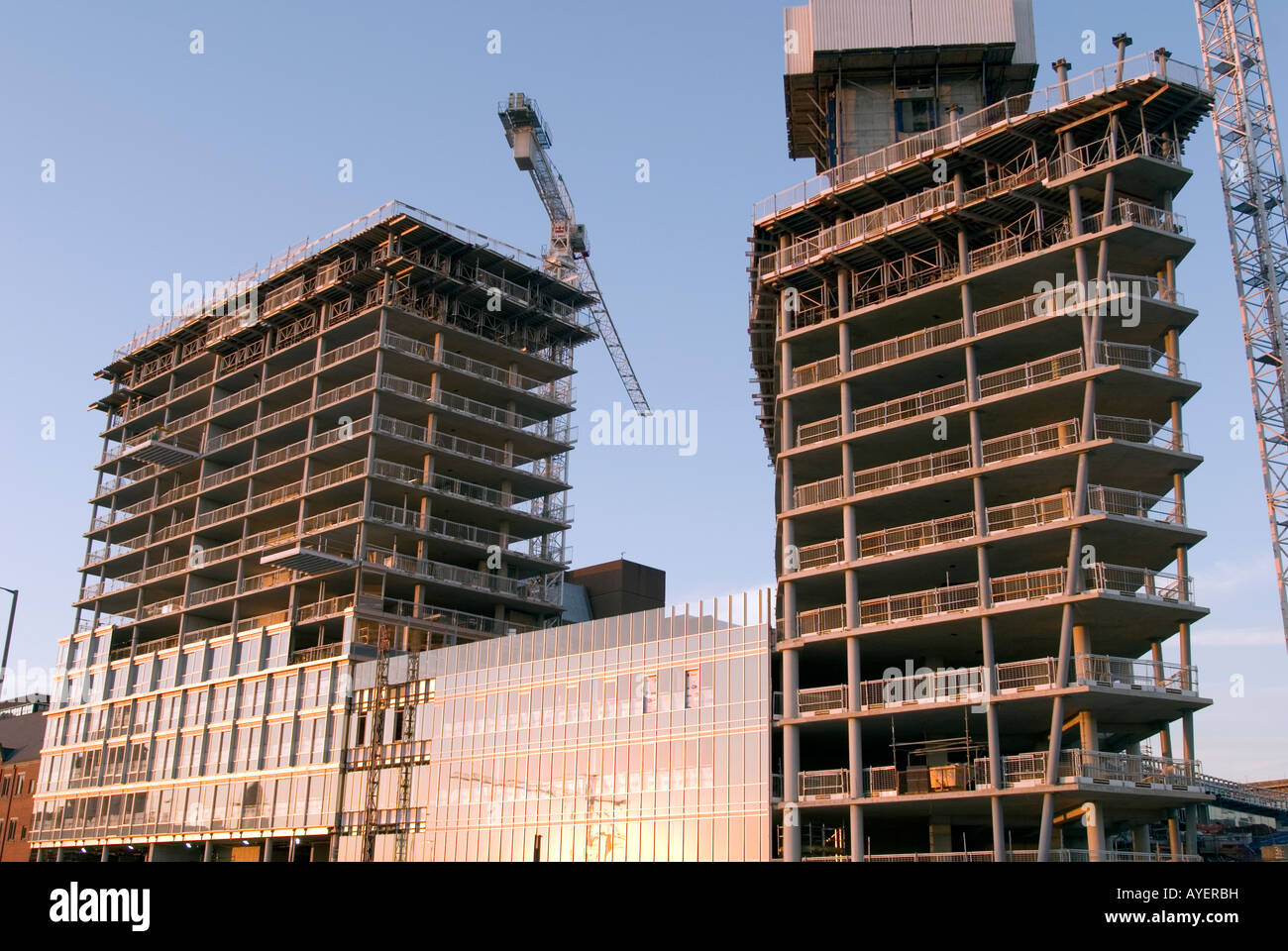 Liverpool tower crane hi-res stock photography and images - Alamy