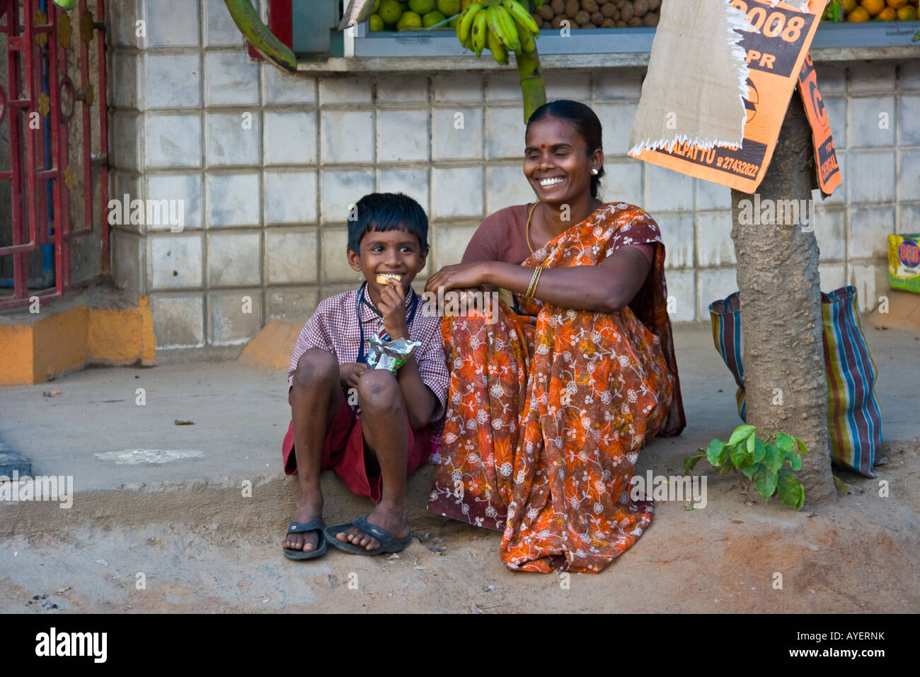 South indian mother and son hi-res stock photography and images - Alamy