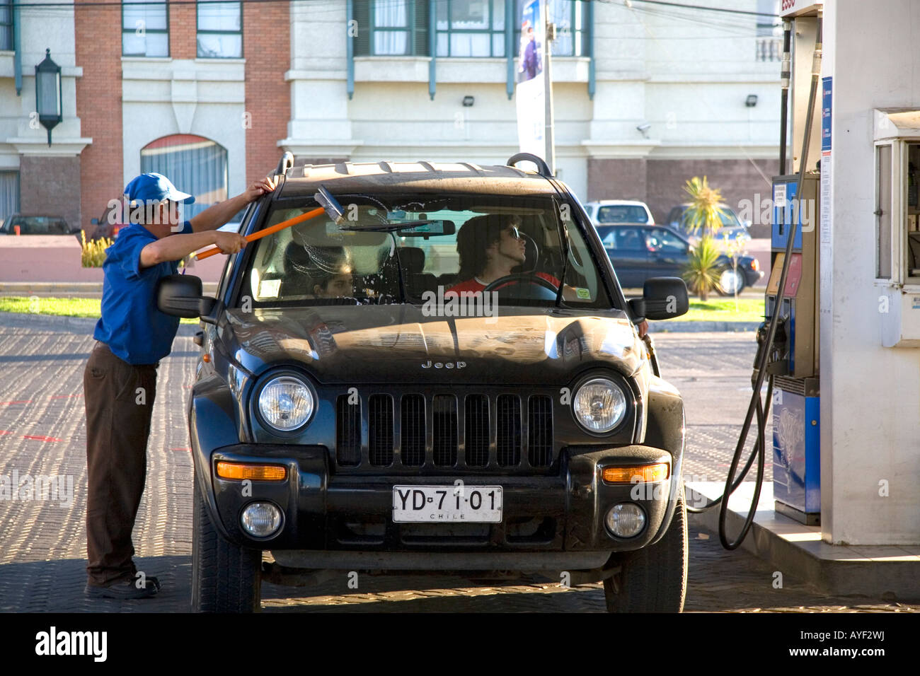 Chile gas station hires stock photography and images Alamy