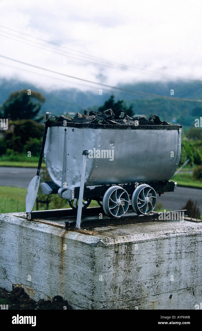 Detail of a monument to coal mining in Runanga Stock Photo Alamy