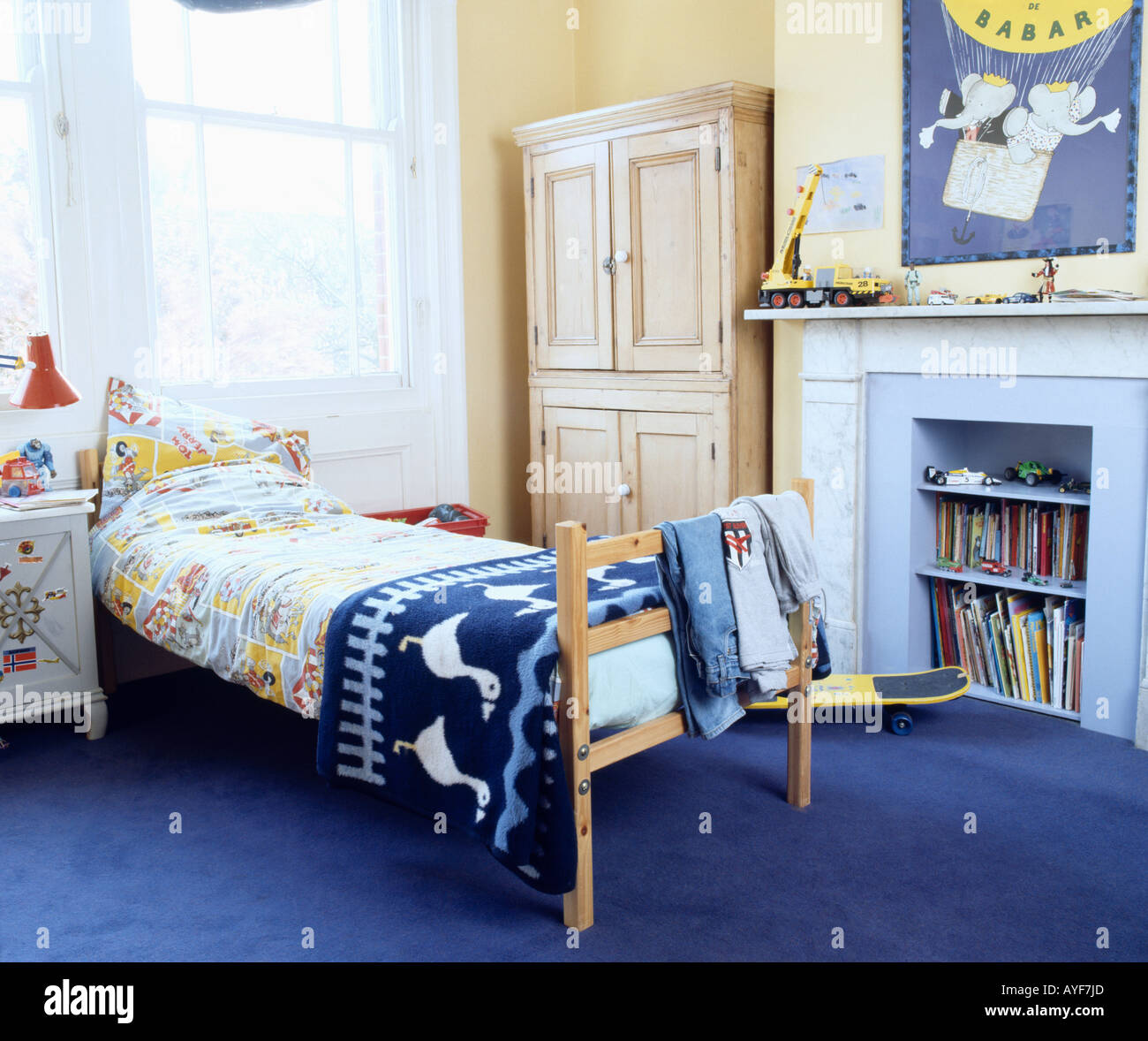 Childrens bedroom blue rug on hi-res stock photography and images - Alamy