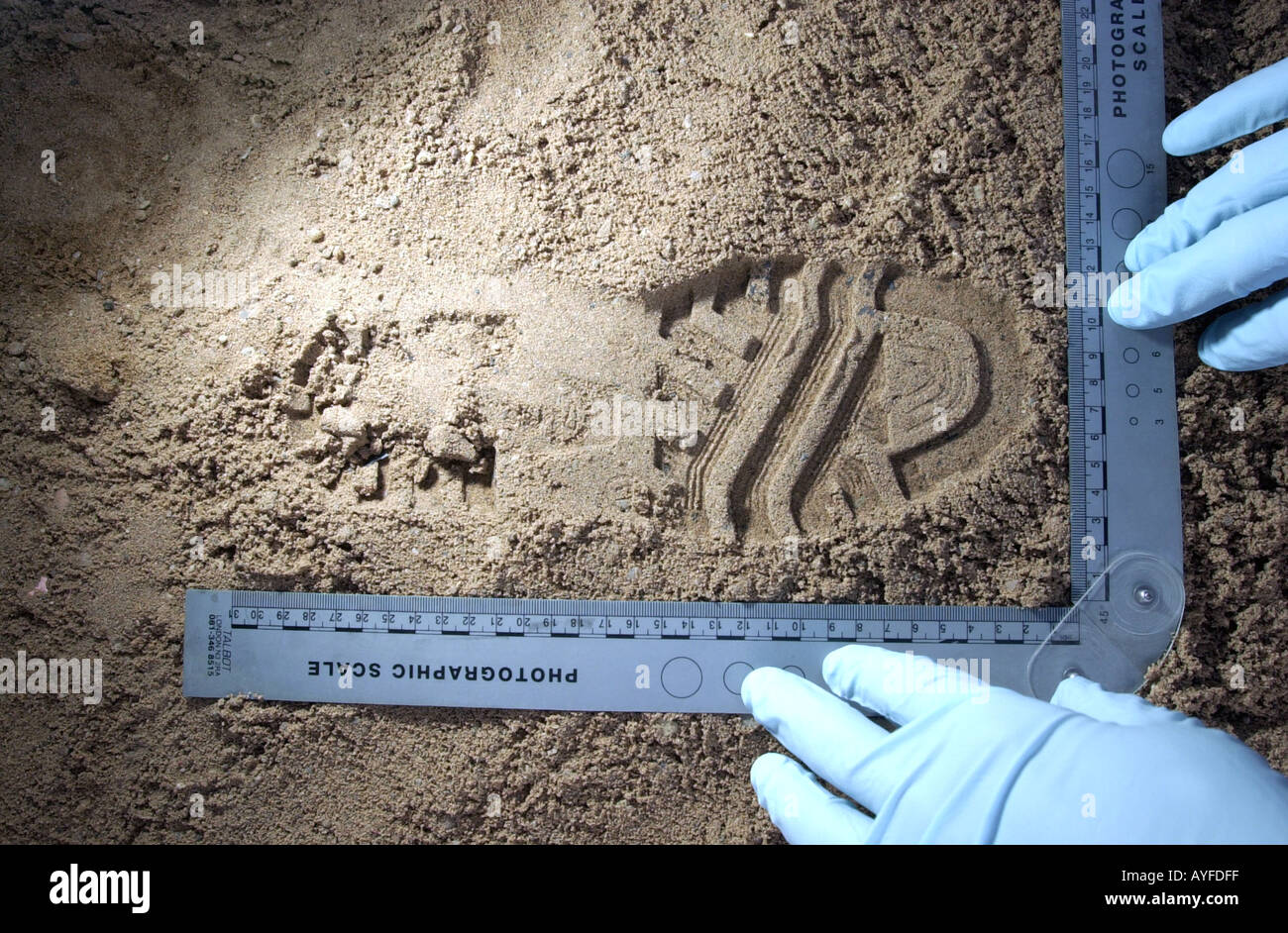 Footprint cast forensic hires stock photography and images Alamy