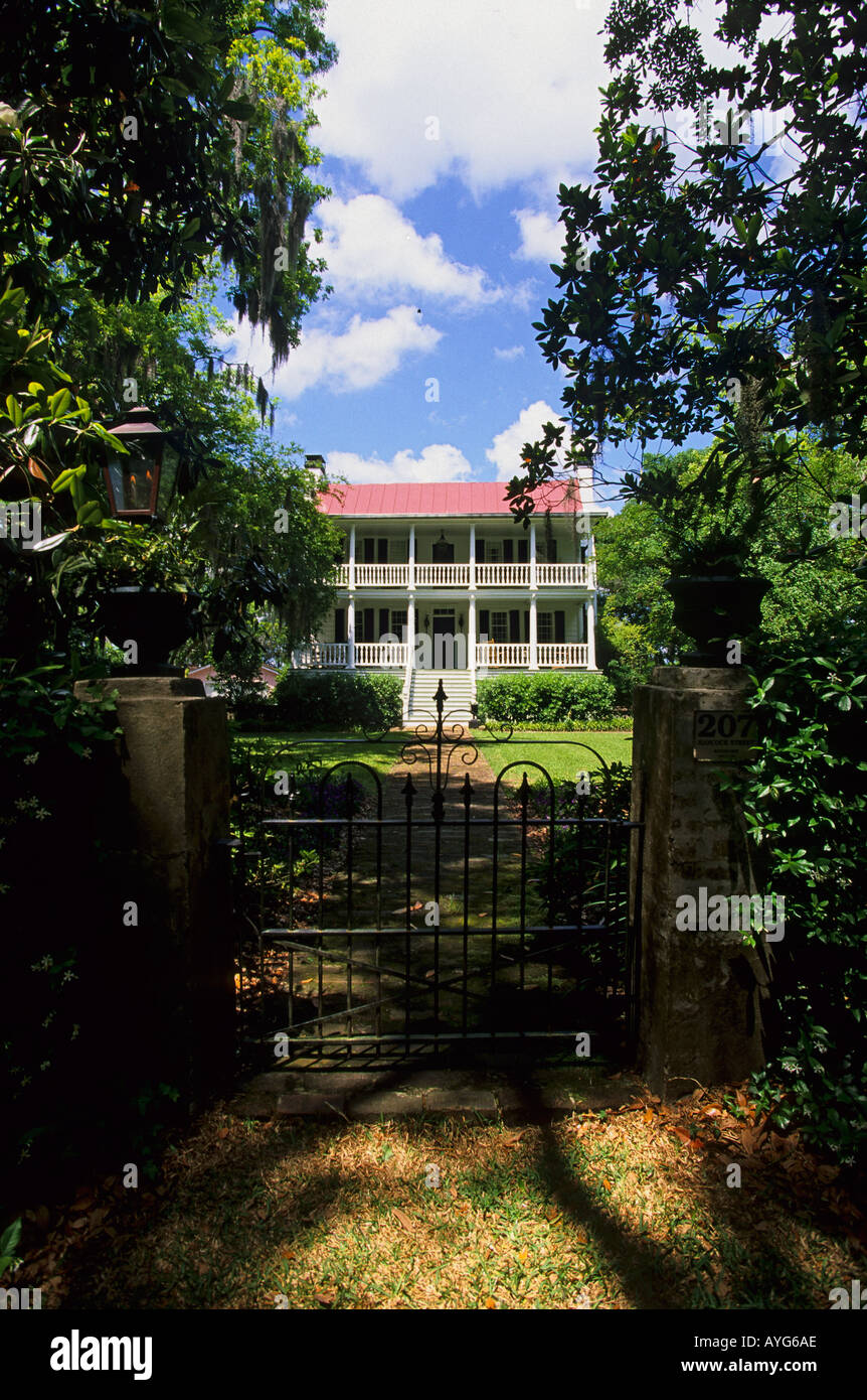 South Carolina Beaufort The Point Historic Residential Neighborhood Elizabeth Hext House Riverview circa 1720 Stock Photo