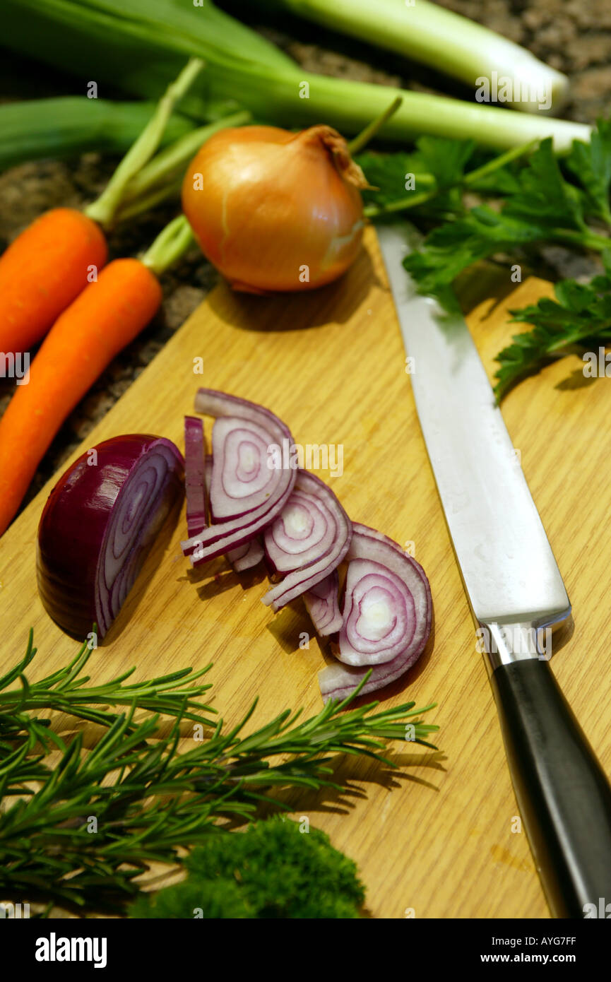 Chopping board vegetables knife hi-res stock photography and images - Alamy