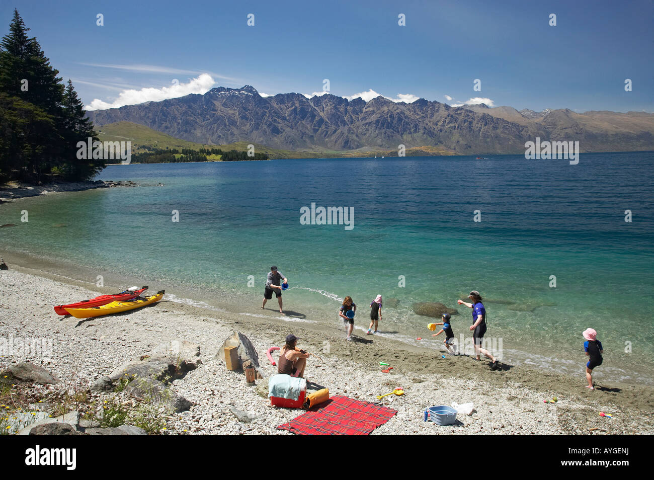 Family Picnic Lake Wakatipu Queenstown South Island New Zealand Stock