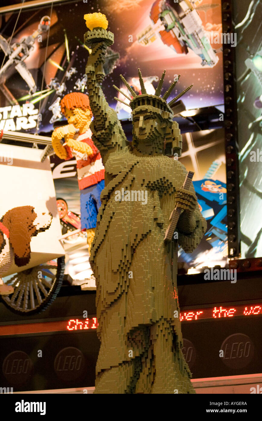 38 foto e immagini di Lego Statue Of Liberty - Getty Images
