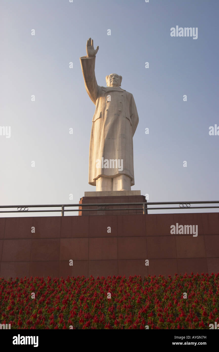 Mao ze dong monument hi-res stock photography and images - Alamy