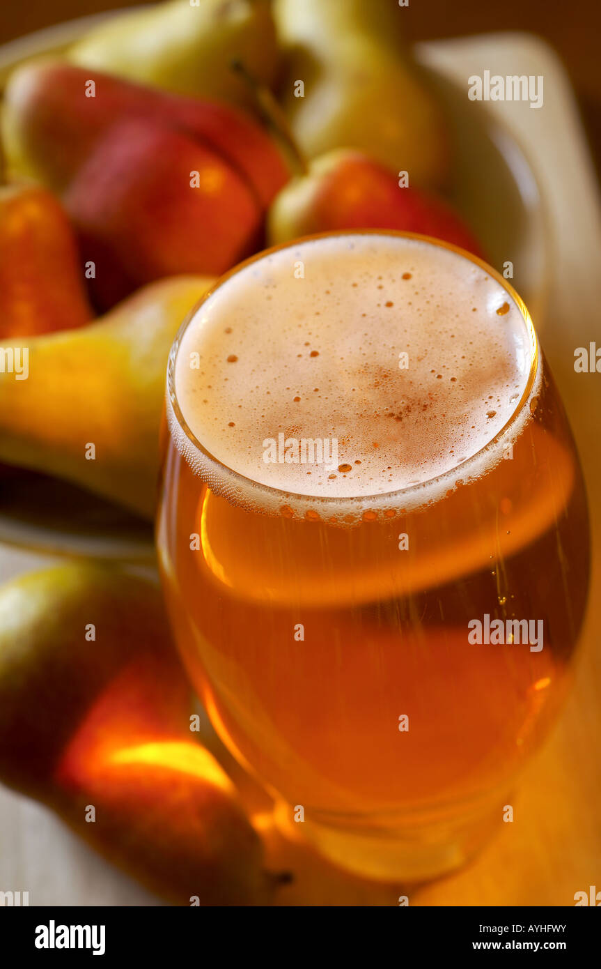 Glass of Perry or pear cider Stock Photo Alamy