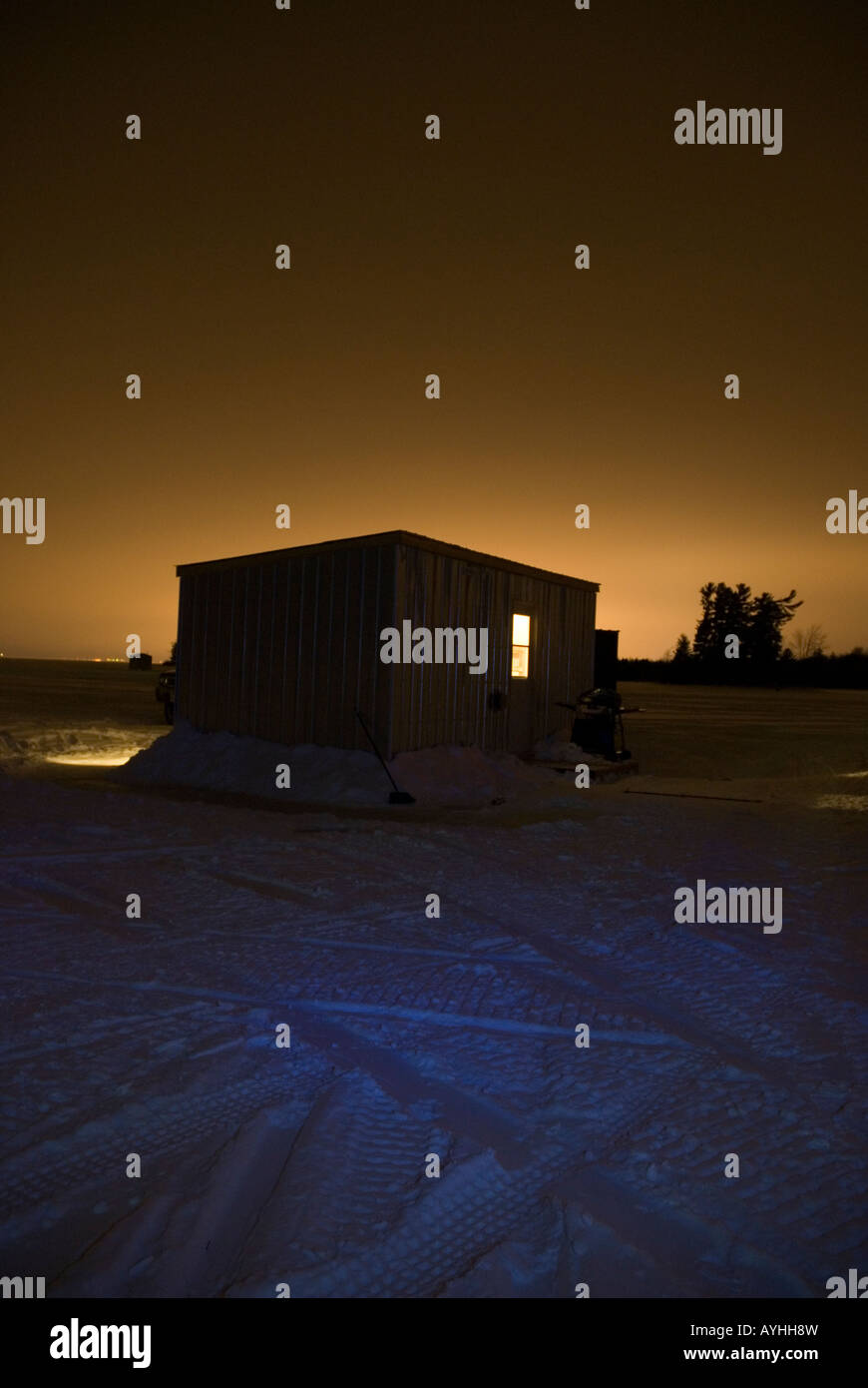 Ice shack on Lake Nipissing Stock Photo Alamy