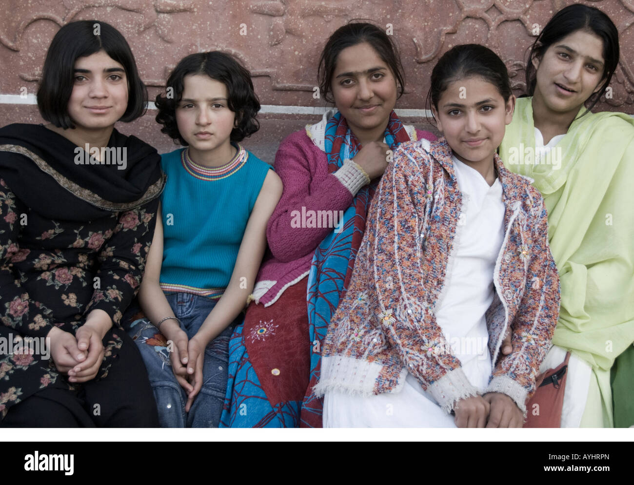 Indian womans in colorful traditional saris visiting Chitradurga