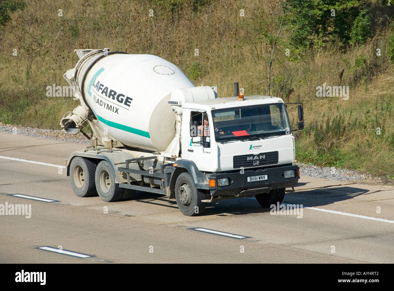 Concrete mixer trucks hires stock photography and images Alamy
