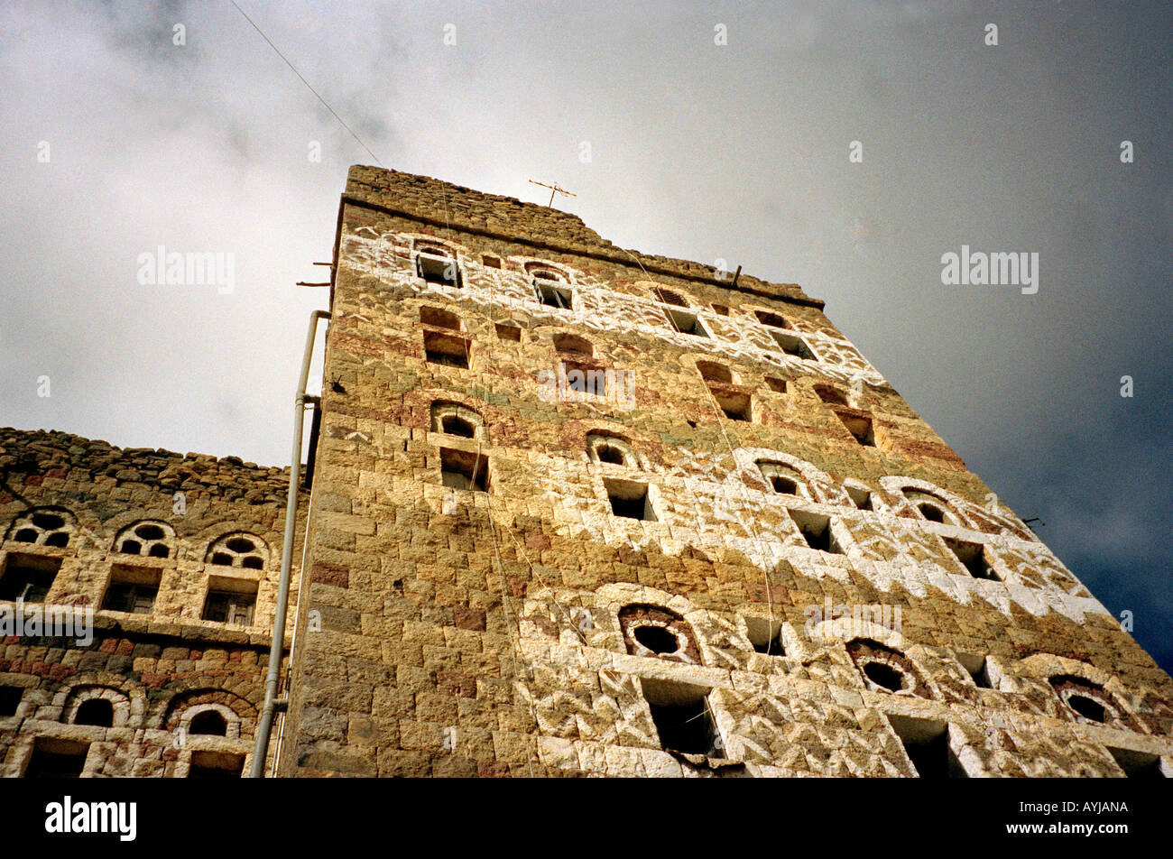 Thula Yemen Stone Built Tower House Stock Photo Alamy