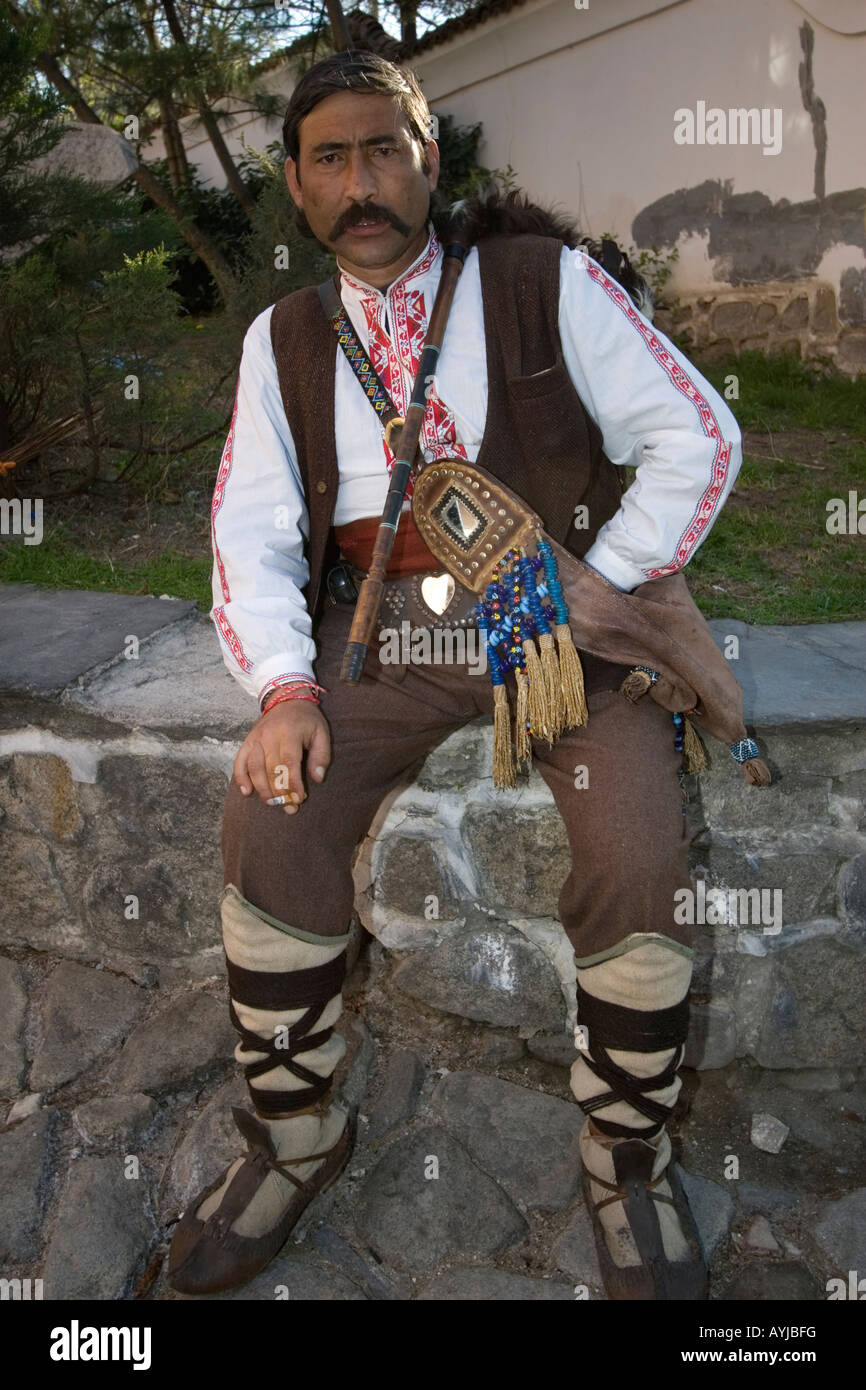 traditional bulgarian men's clothing