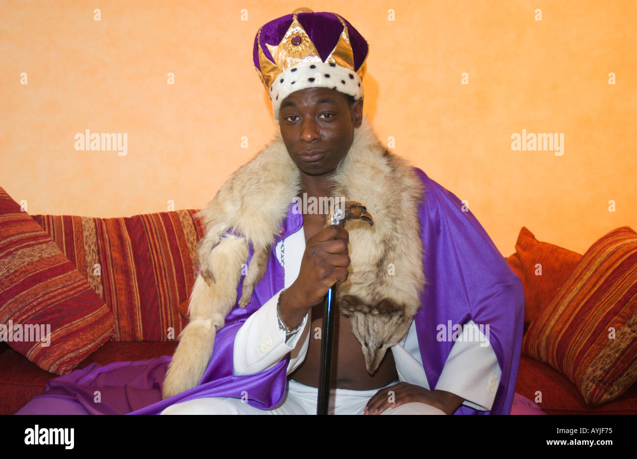 African king hi-res stock photography and images - Alamy