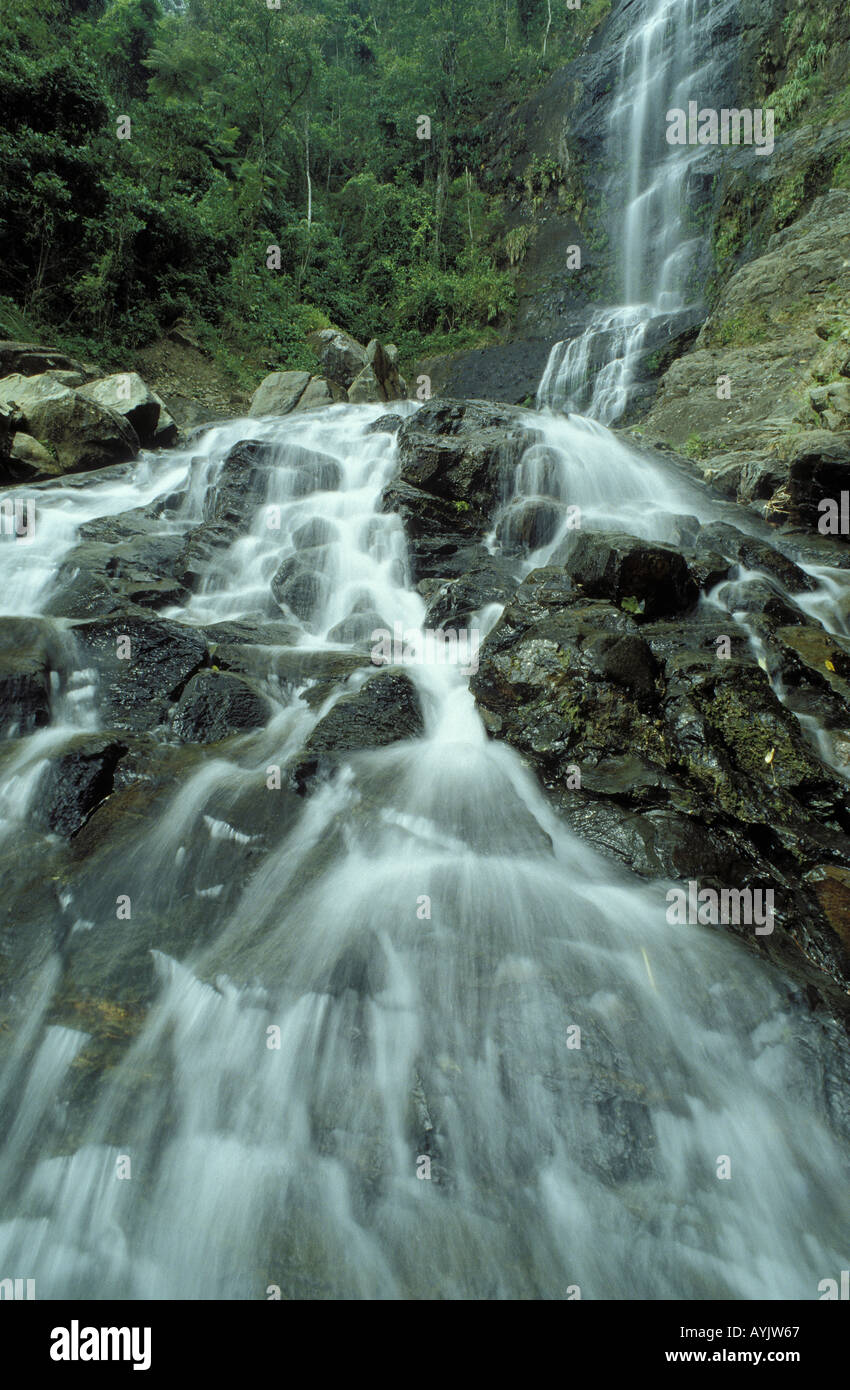 Wasserfall in der Region Cali Kolumbien Stock Photo