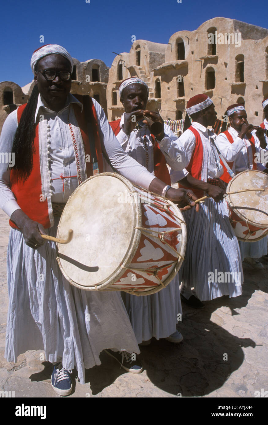 Berber music hires stock photography and images Alamy
