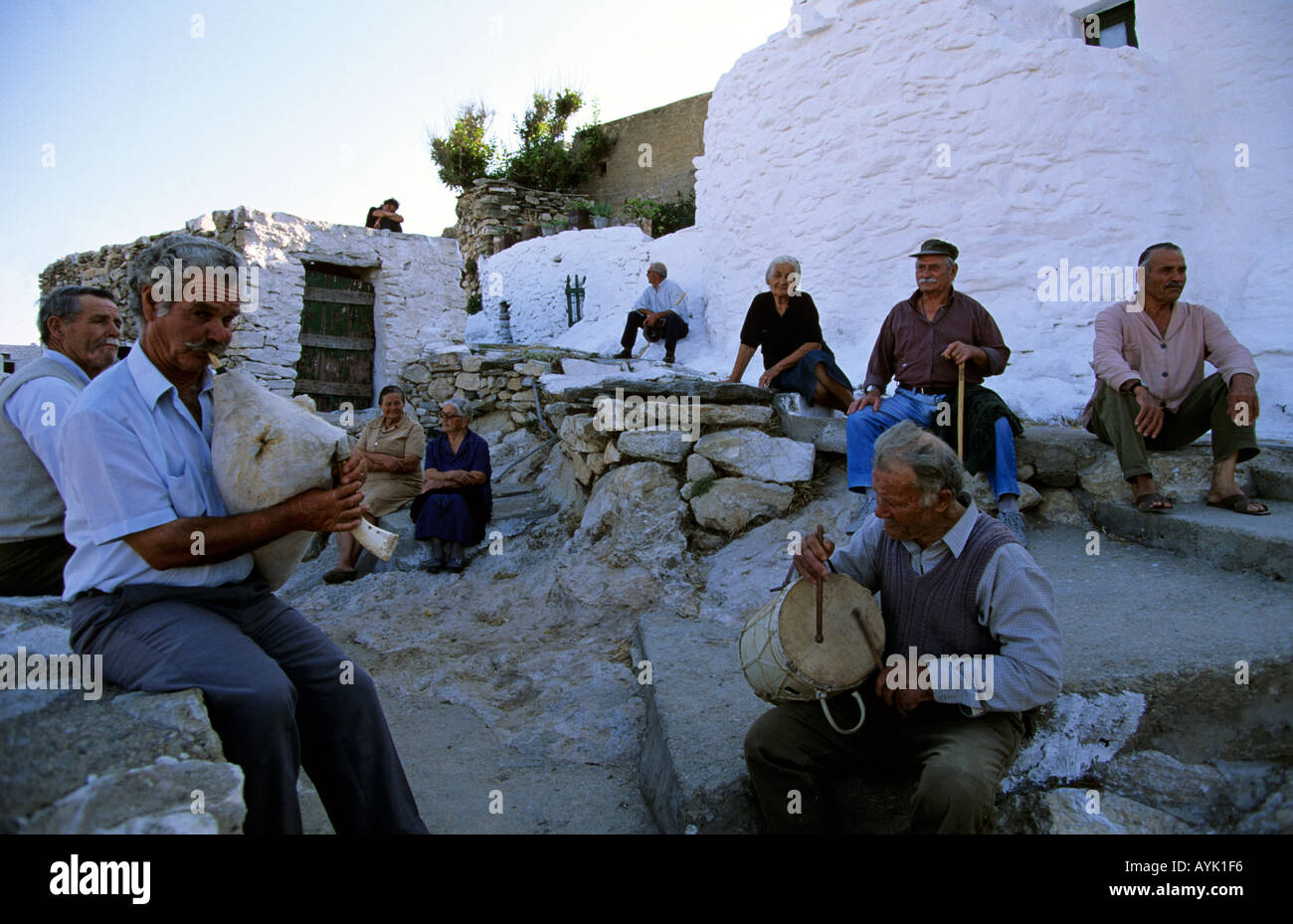 Bagpipe music hires stock photography and images Alamy