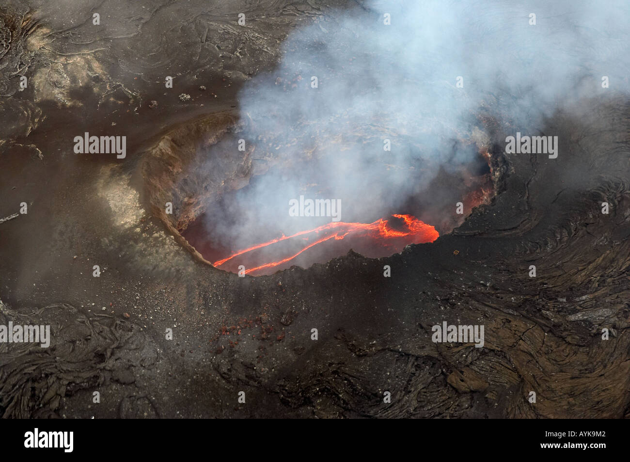 Active Kilauea volcano lava Stock Photo - Alamy