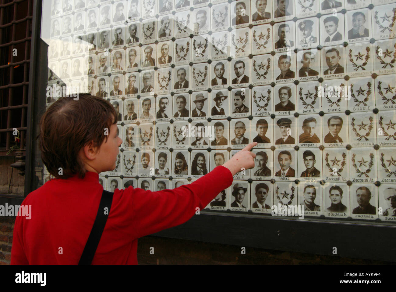 Bologna Reflection of Bologna in photographs of martyrs of the Second