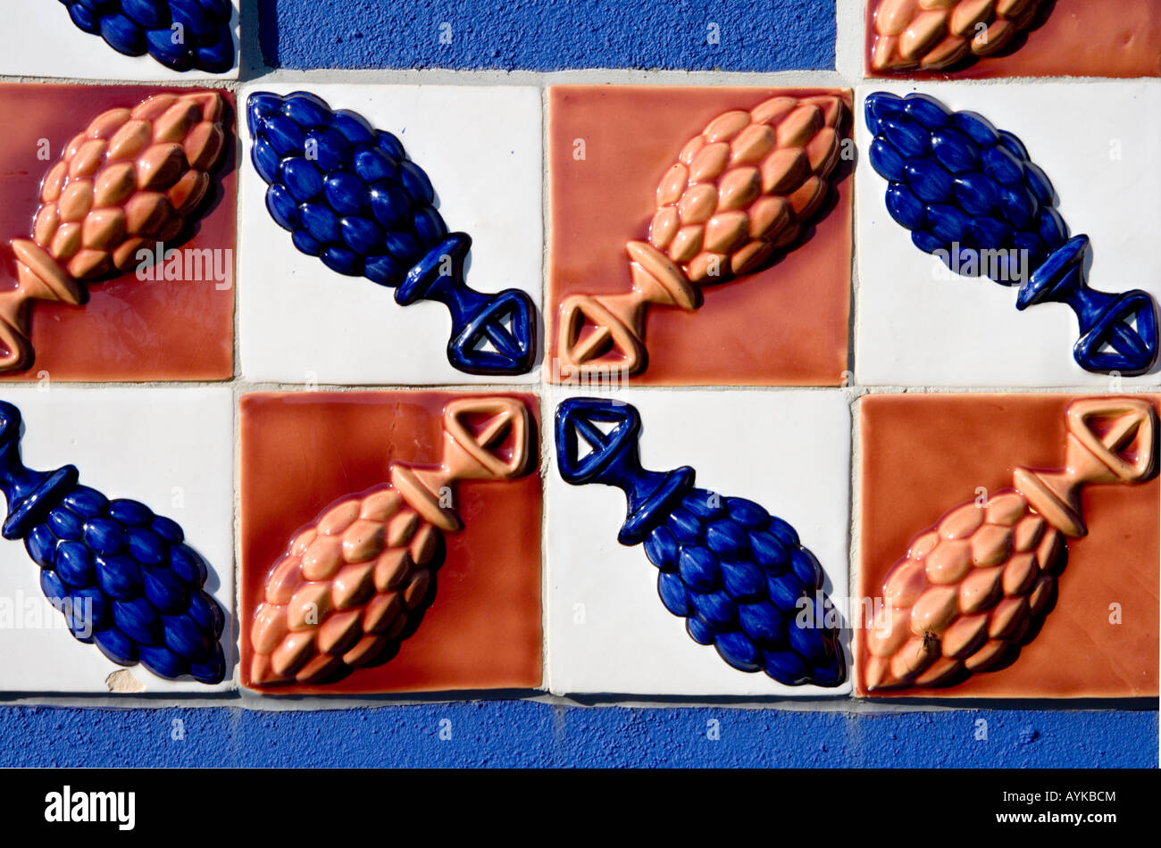 Blue delft pattern hi-res stock photography and images - Alamy