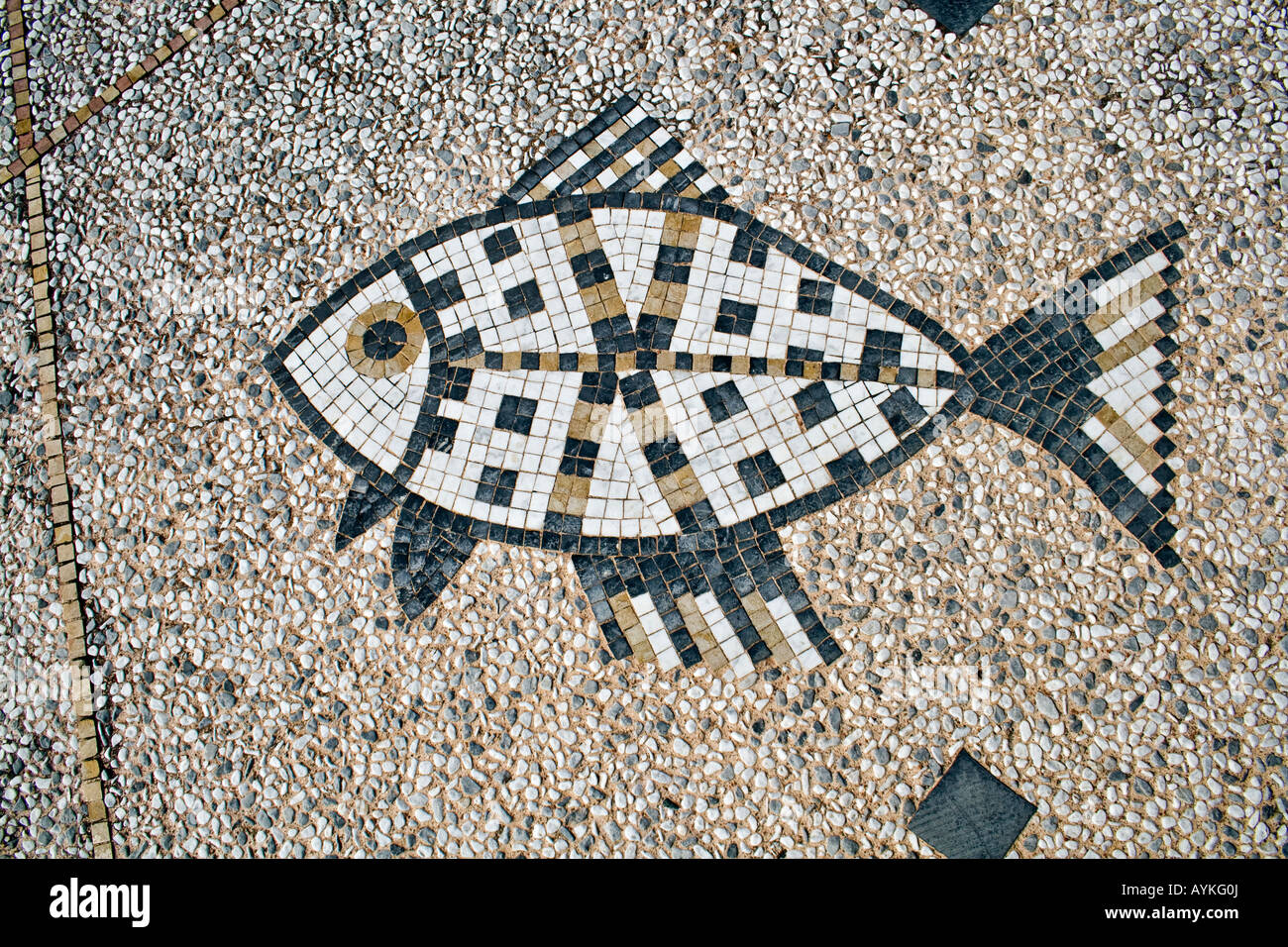 mosaic-tiles-fish-hi-res-stock-photography-and-images-alamy