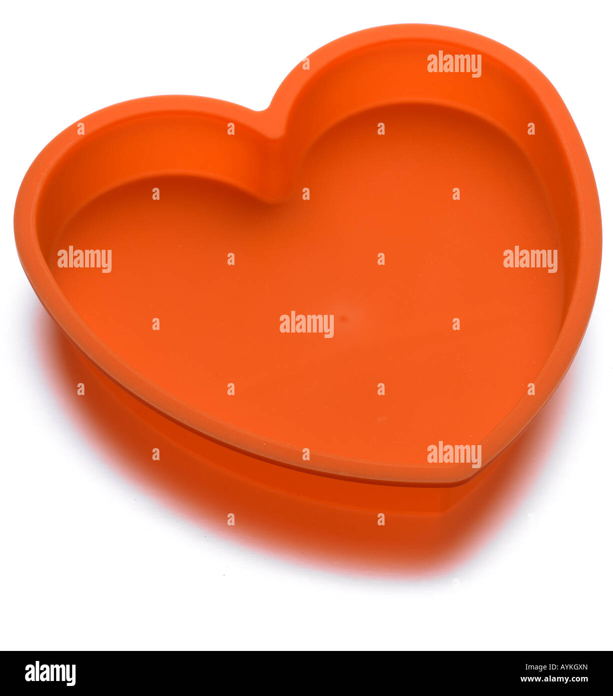 Heart shaped tin hires stock photography and images Alamy