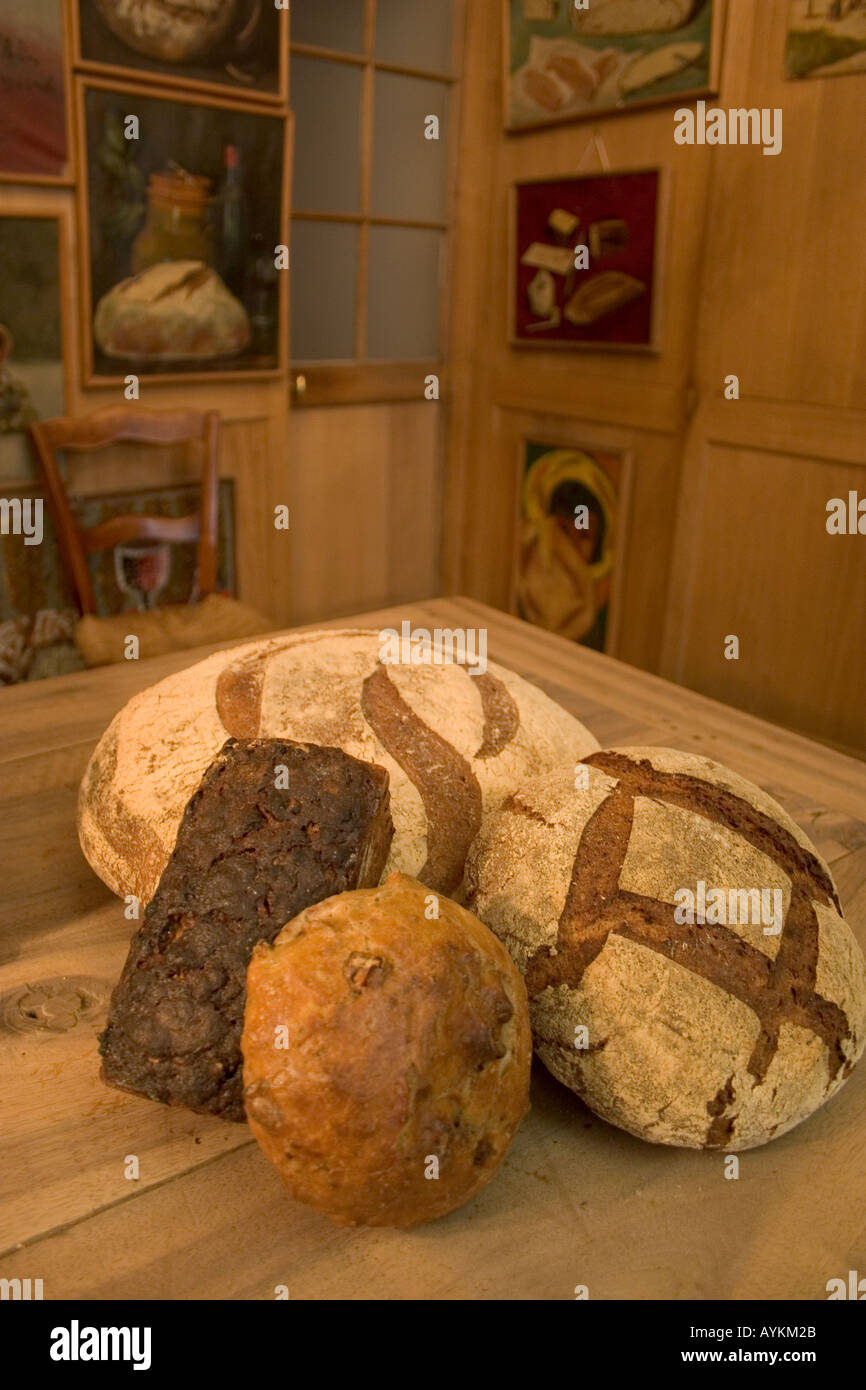 Poilane bakery paris hires stock photography and images Alamy