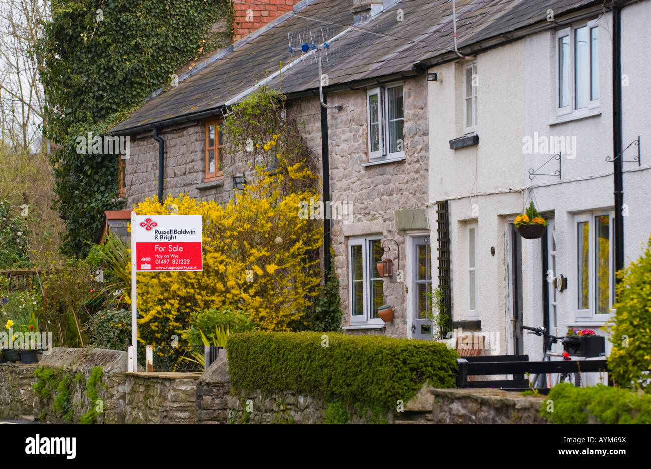 Victorian Terraced Cottage For Sale In Hay On Wye Powys Wales Uk