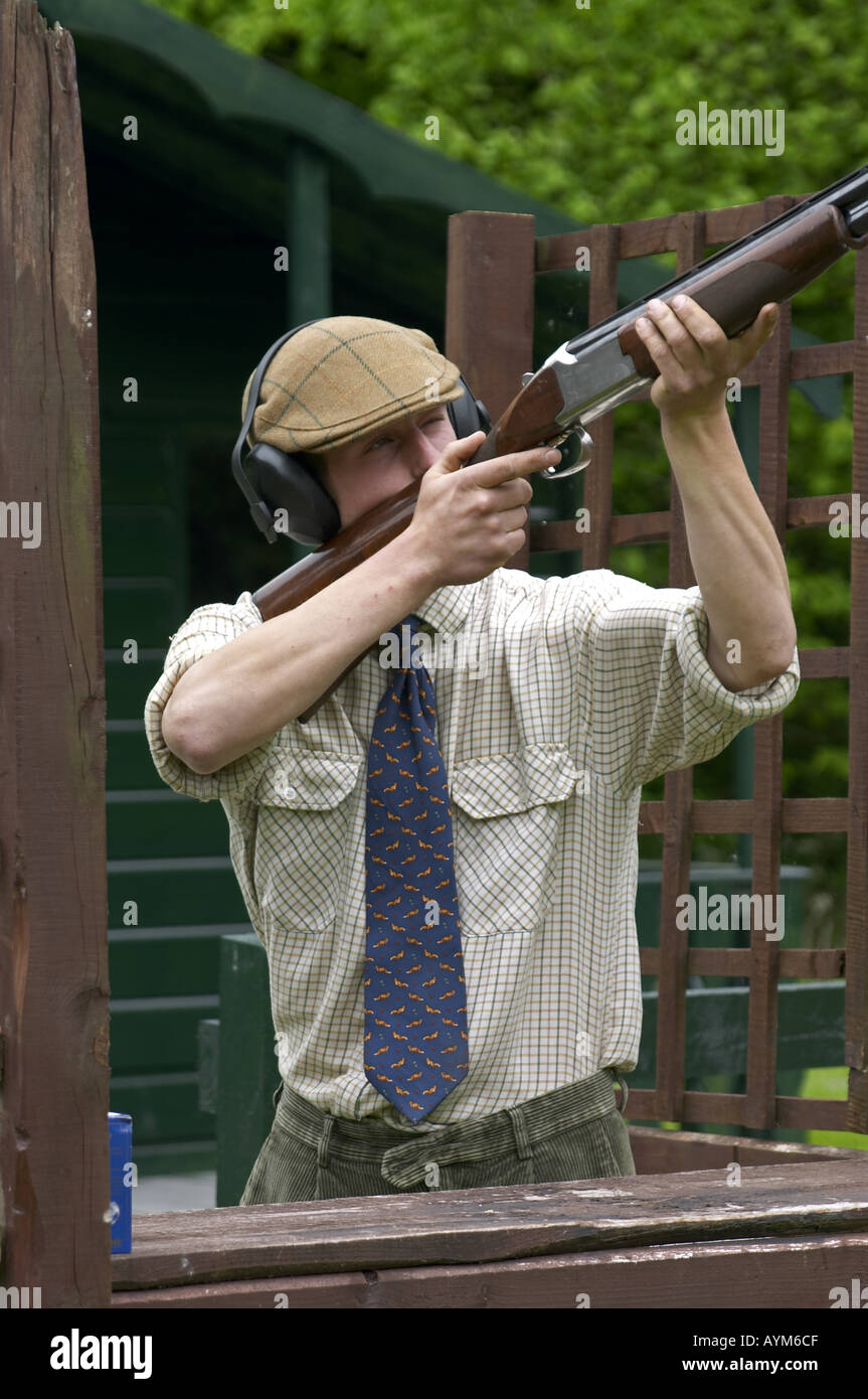 Clay pigeon shooting hi-res stock photography and images - Page 14 - Alamy