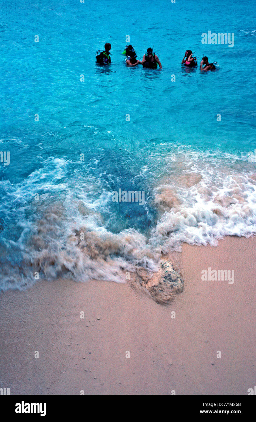 Cayman islands bank hi-res stock photography and images - Alamy