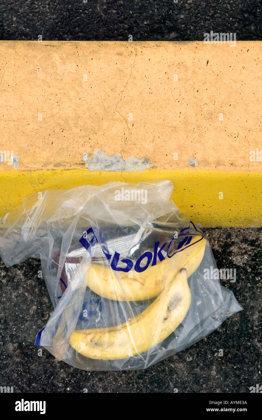 Wasted bananas hi-res stock photography and images - Alamy