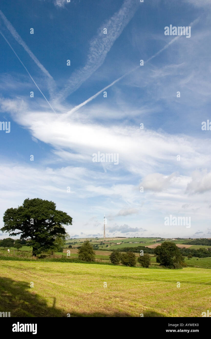 Emley Moor television mast from Busker Lane Skelmanthorpe West