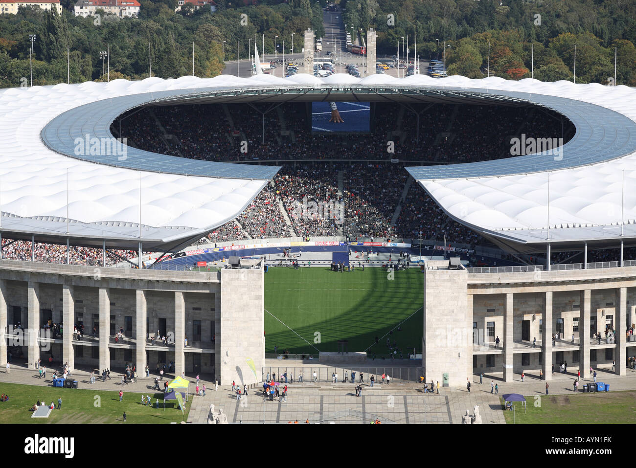 Wilmersdorf berlin stadium hi res stock photography and images Alamy