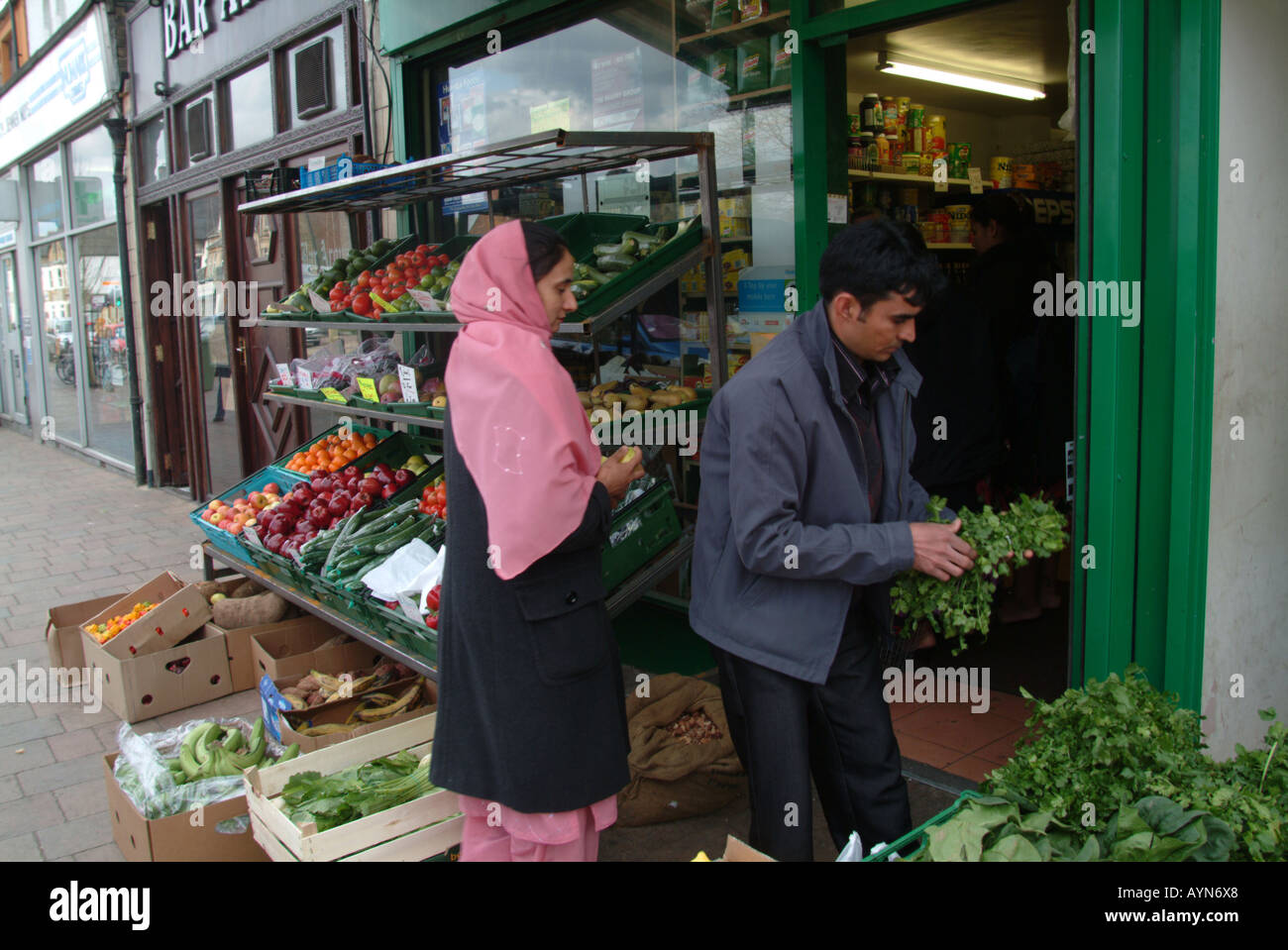 Asian Corner Shop Uk High Resolution Stock Photography and Images - Alamy