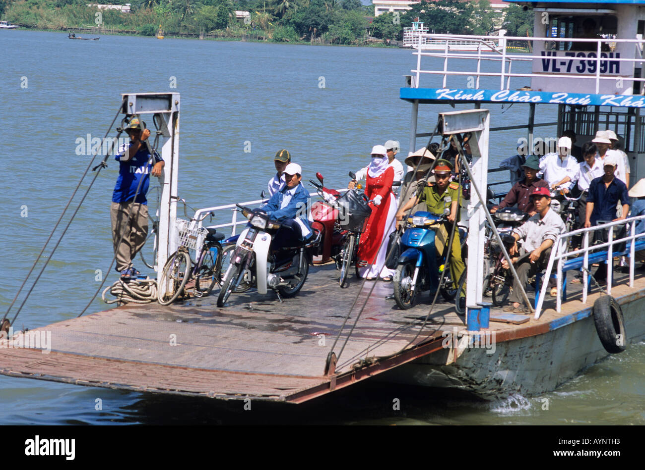 Ferry to Anh Binh Island from Vinh Long in the Mekong Delta Stock Photo ...