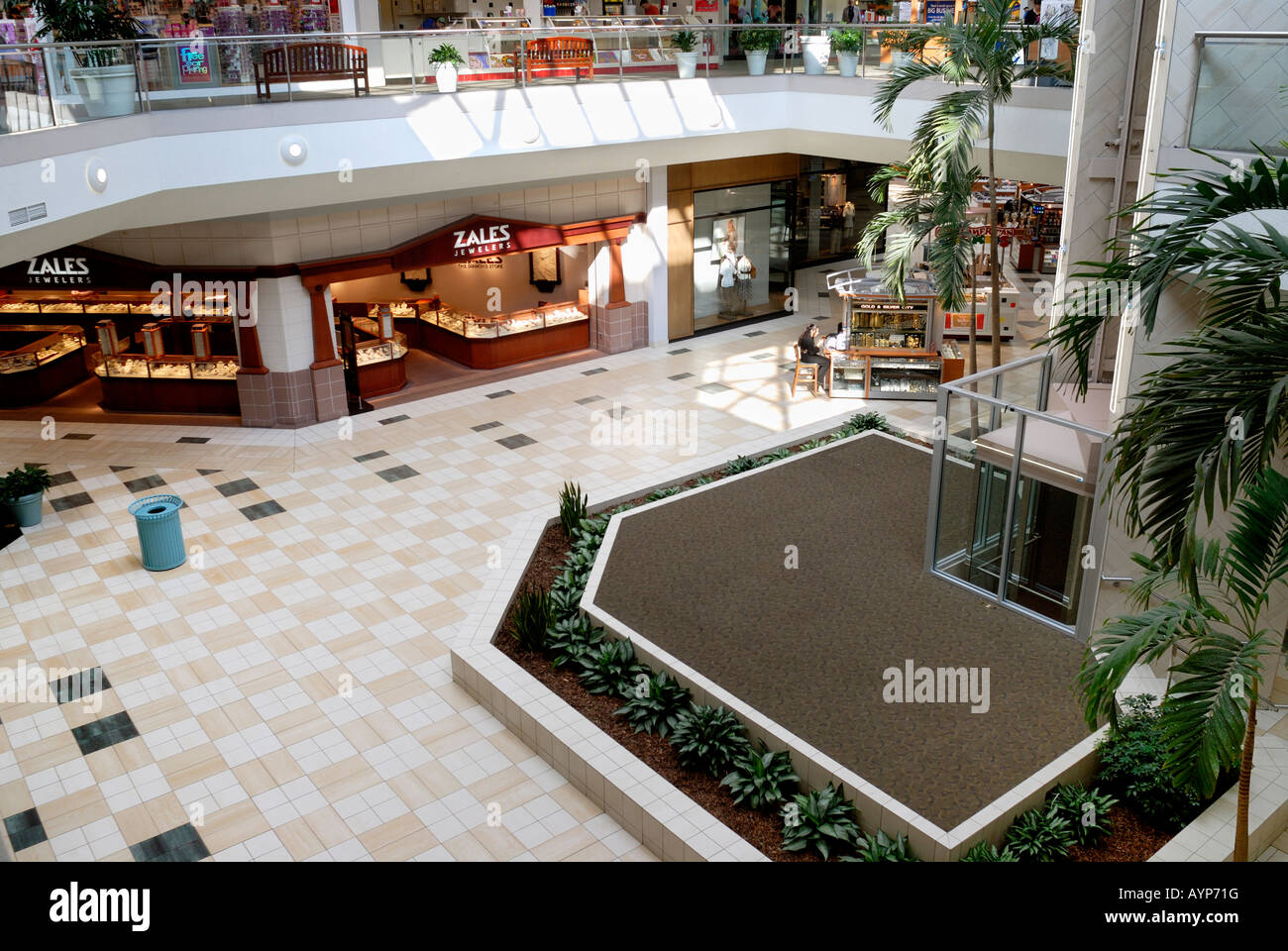 Hamilton place mall hi-res stock photography and images - Alamy