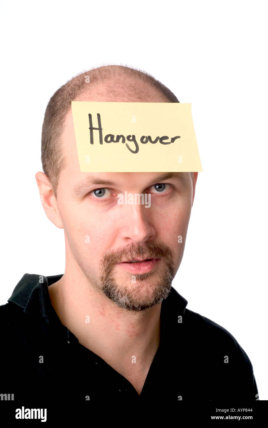 man with post it note on head illustrating head ache headache beer