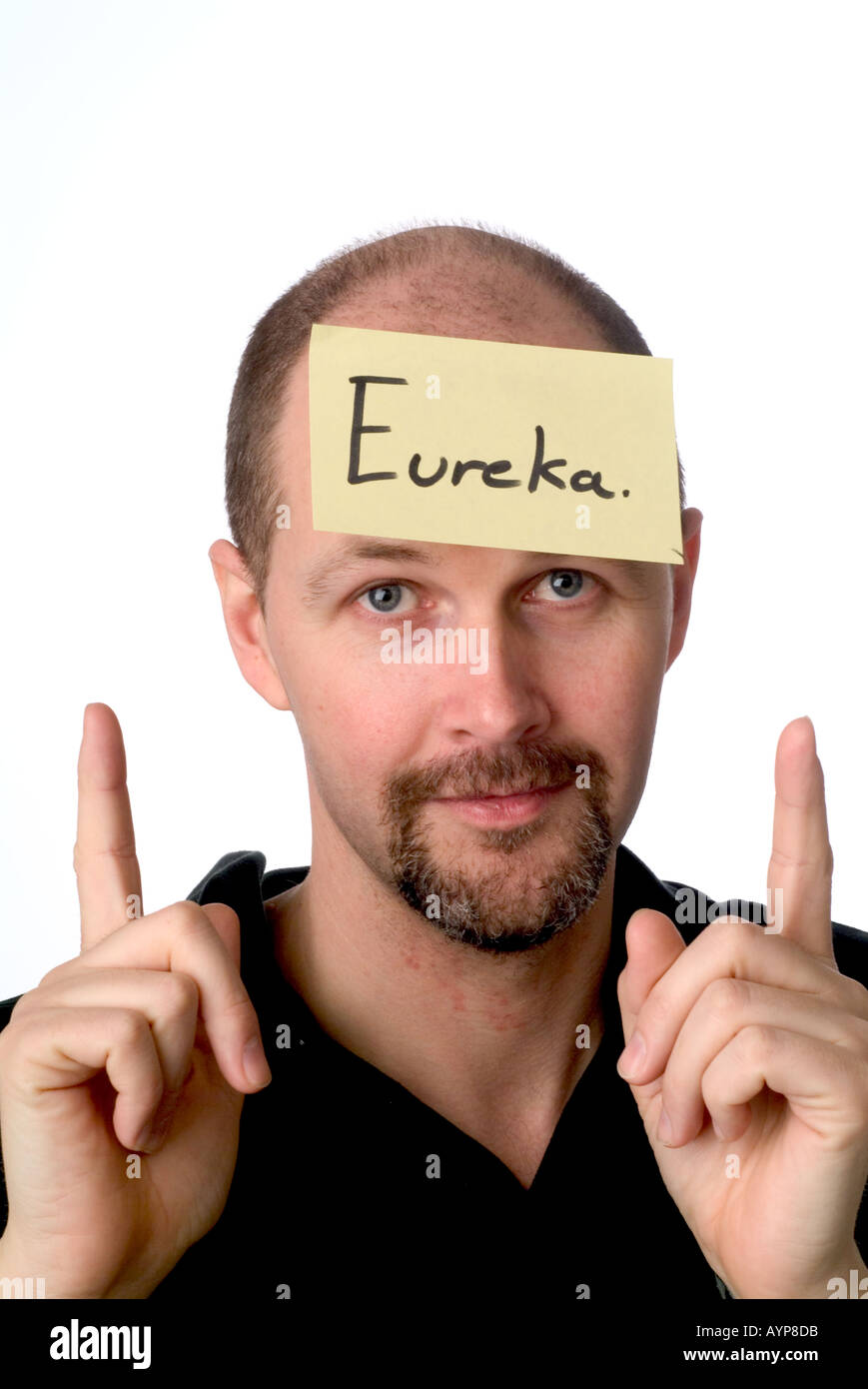 man with post it note on head man with post it note on head idea thought think invention eureka blue sky idea mind clever idea Stock Photo