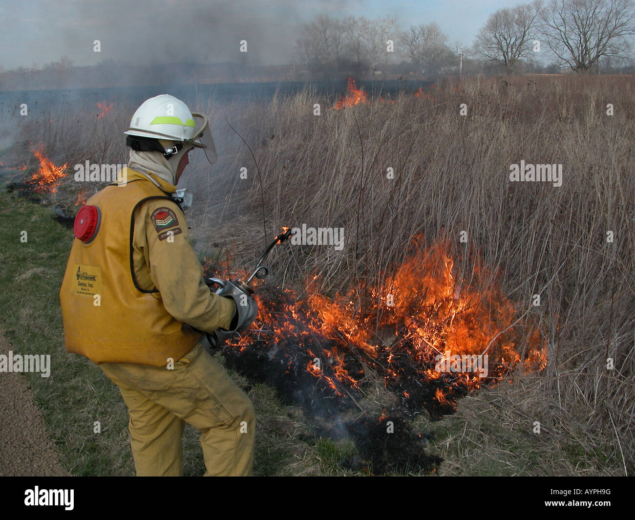 firefighter controlled prairie burn ohio Stock Photo