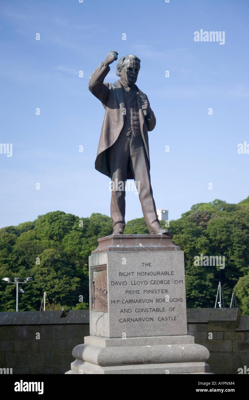 Statue of David Lloyd prime minister in the early 1900's