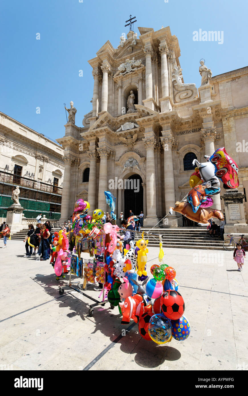 Piazza Duomo and Santo Maria delle Colonne Cathedral, Syracuse, Sicily, Italy Stock Photo