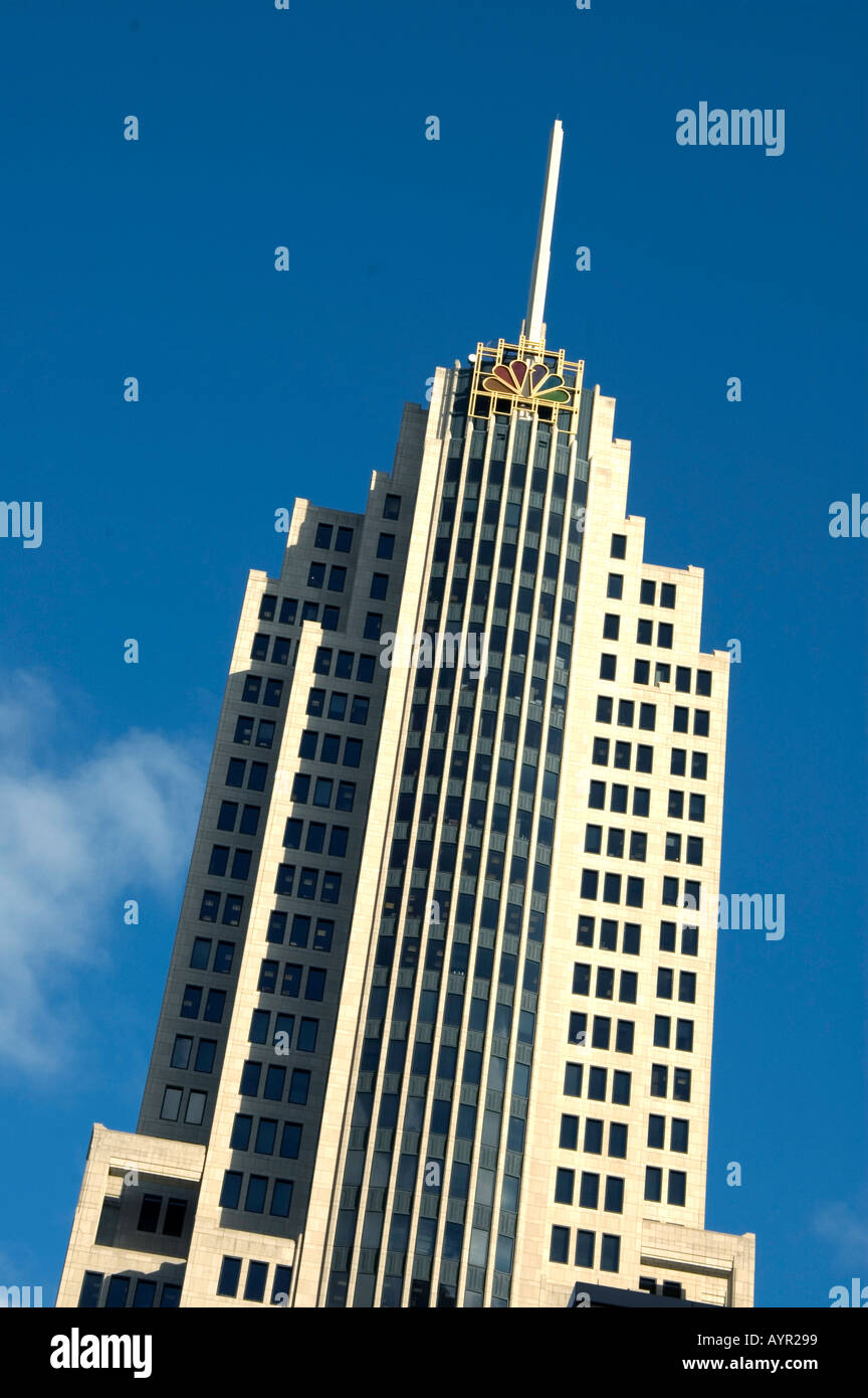 CHANNEL FIVE TELEVISION STATION TOWER CHICAGO ILLINOIS UNITED STATES OF