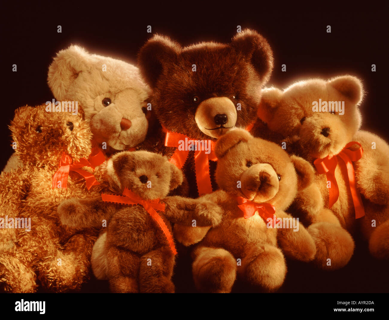 4 teddy bears