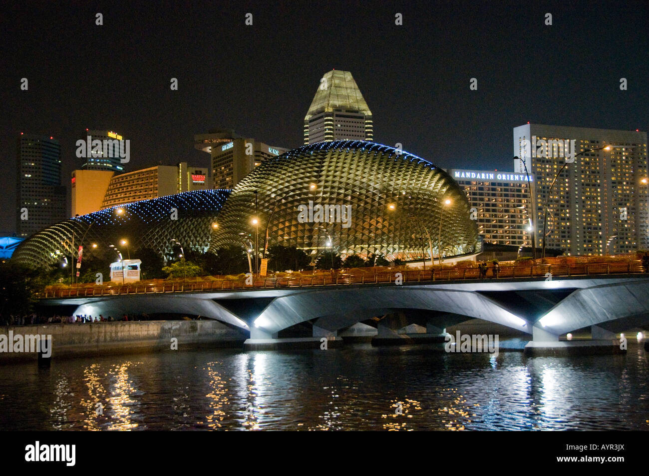 City view of downtown Sinagpore at night Stock Photo